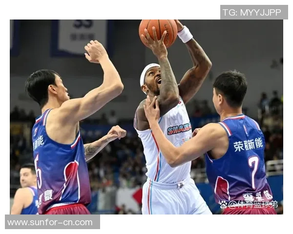 CBA2016赛季新疆队与山东队精彩对决回顾与分析